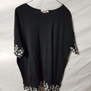 Agenda Black Top with White Floral Accents